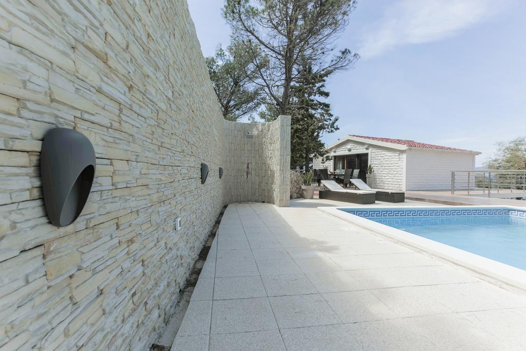 Villa Mendes Zastrazisce Bagian luar foto