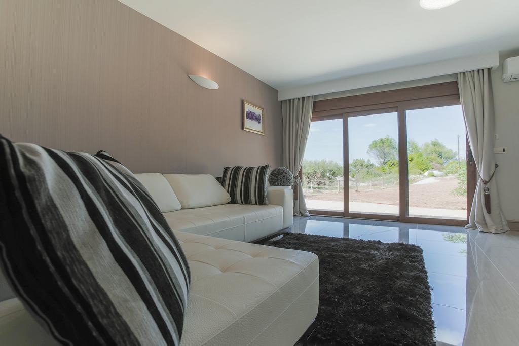 Villa Mendes Zastrazisce Bagian luar foto