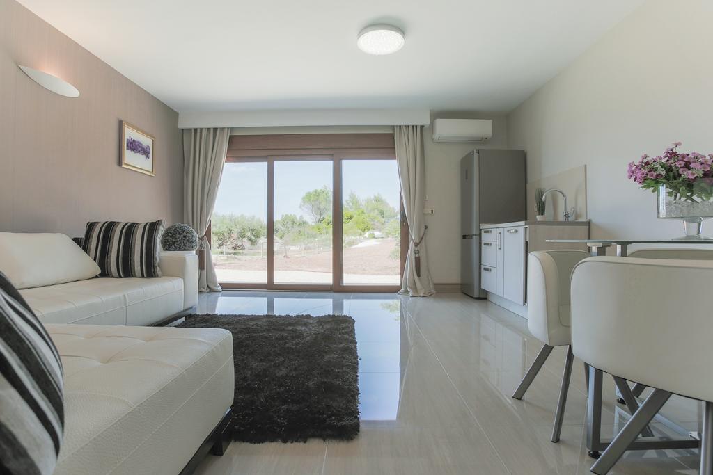 Villa Mendes Zastrazisce Bagian luar foto