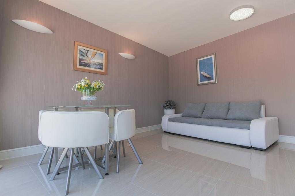 Villa Mendes Zastrazisce Bagian luar foto